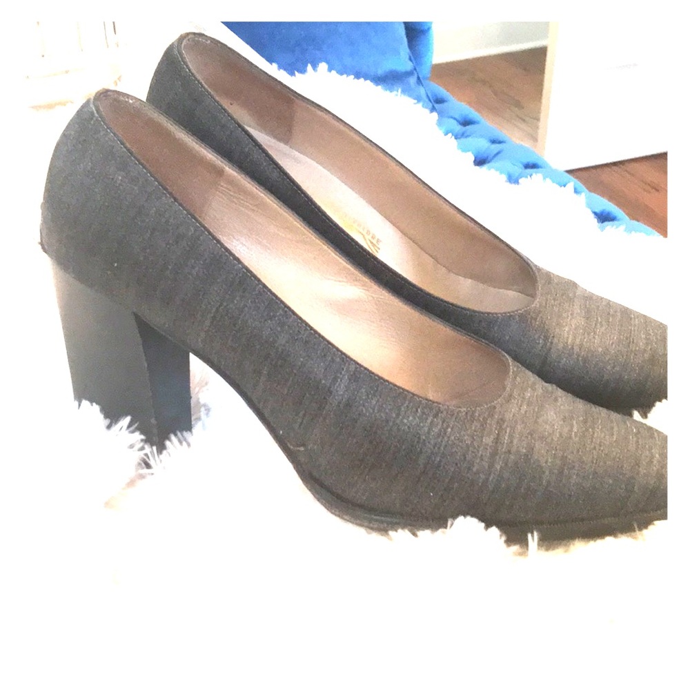 Ferragamo Italian Grey Fabric Pumps